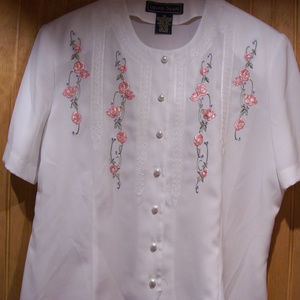 Laura Scott White Blouse Embroidery Details  10